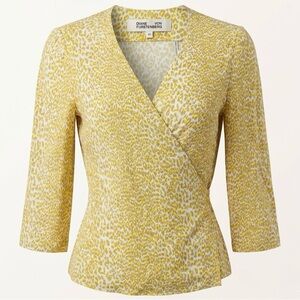 Diane von Furstenberg DVF 100% Viscose Blouse Leopard Print Wrap XS